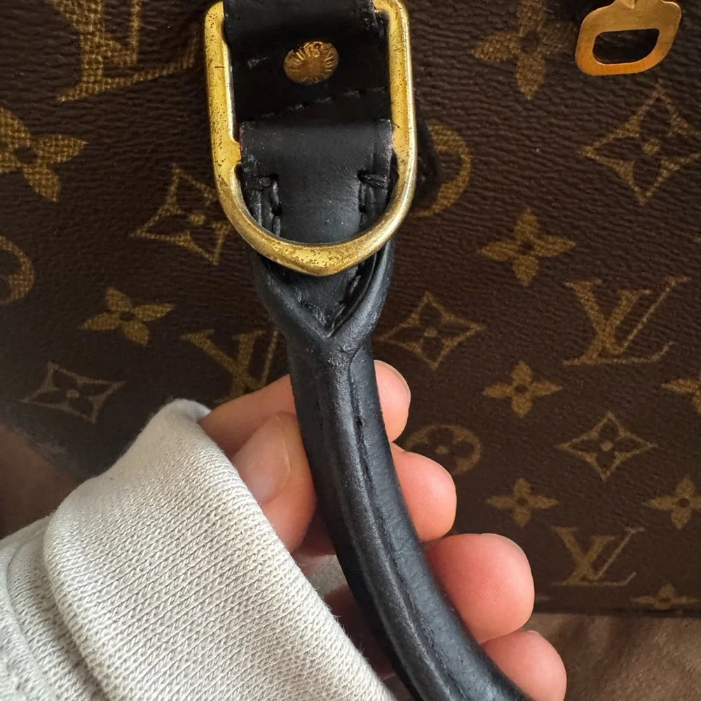 Authentic Louis Vuitton bag - Picture 8 of 14